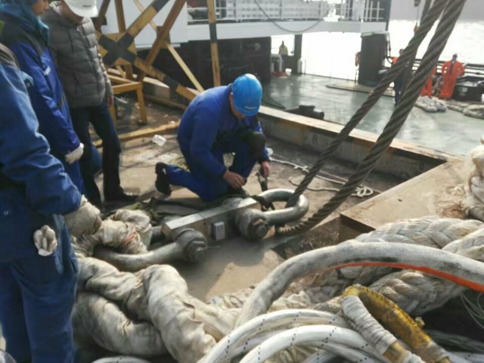 可變壓?200噸測力計?、工業(yè)吊磅機、?300T帶長線數(shù)顯拉力計